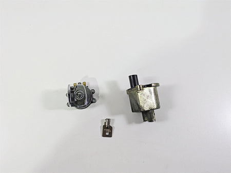 2005 Harley Touring FLHRI Road King Ignition Switch Fork Lock Set 71540-94B {{ shop.shopifyCountryName }} - Mototech271