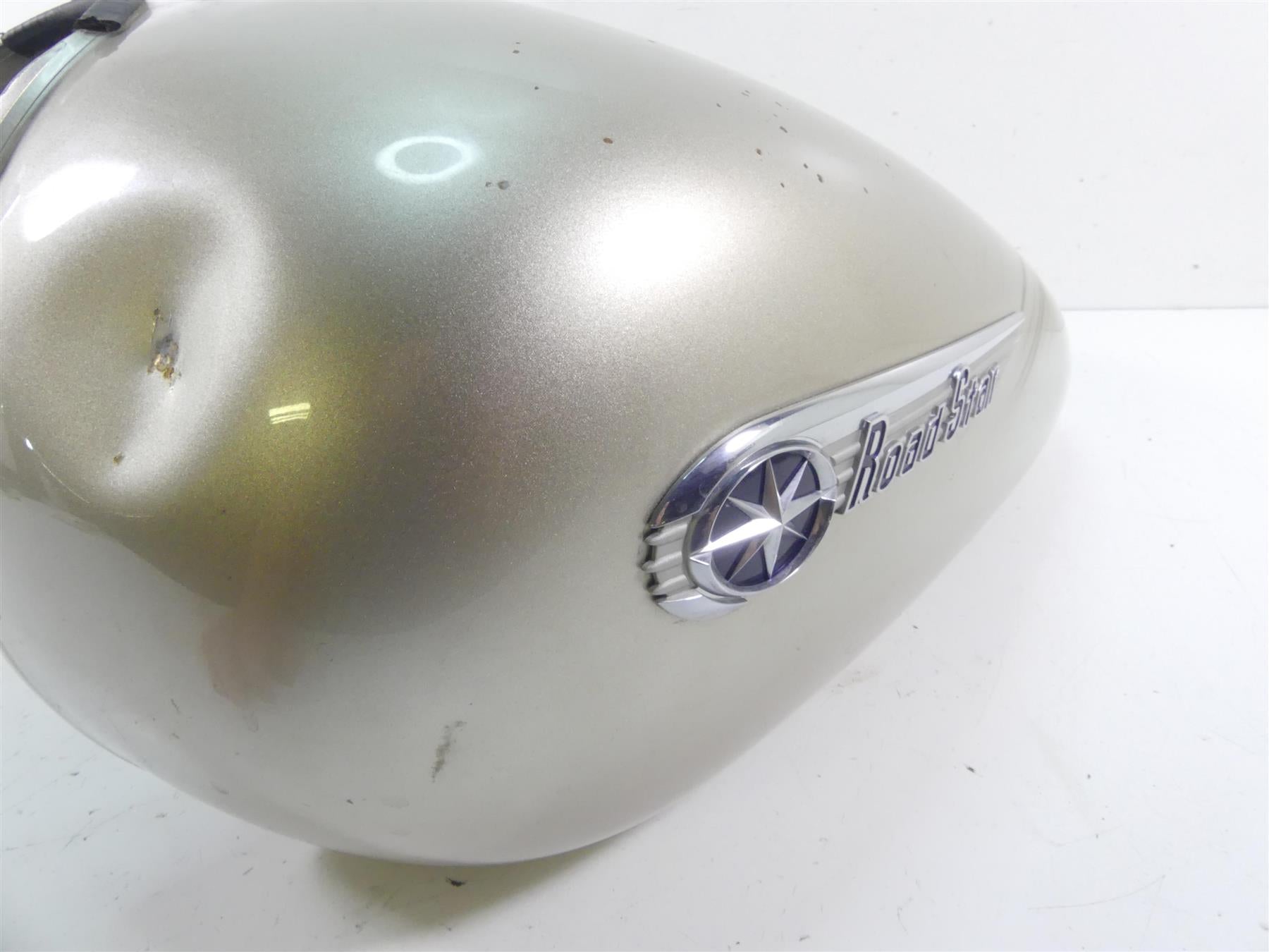 2001 Yamaha XV1600 Road Star Fuel Gas Petrol Tank Reservoir - Dent 4WM-Y2410-31 {{ shop.shopifyCountryName }} - Mototech271