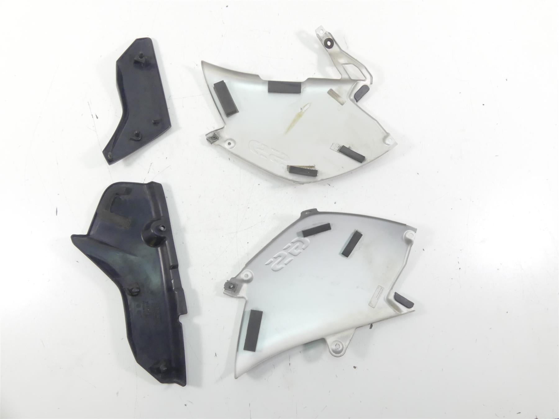2012 BMW R1200 GS K255 Adventure Between Leg Side Cover Fairing Set 46637677515 {{ shop.shopifyCountryName }} - Mototech271