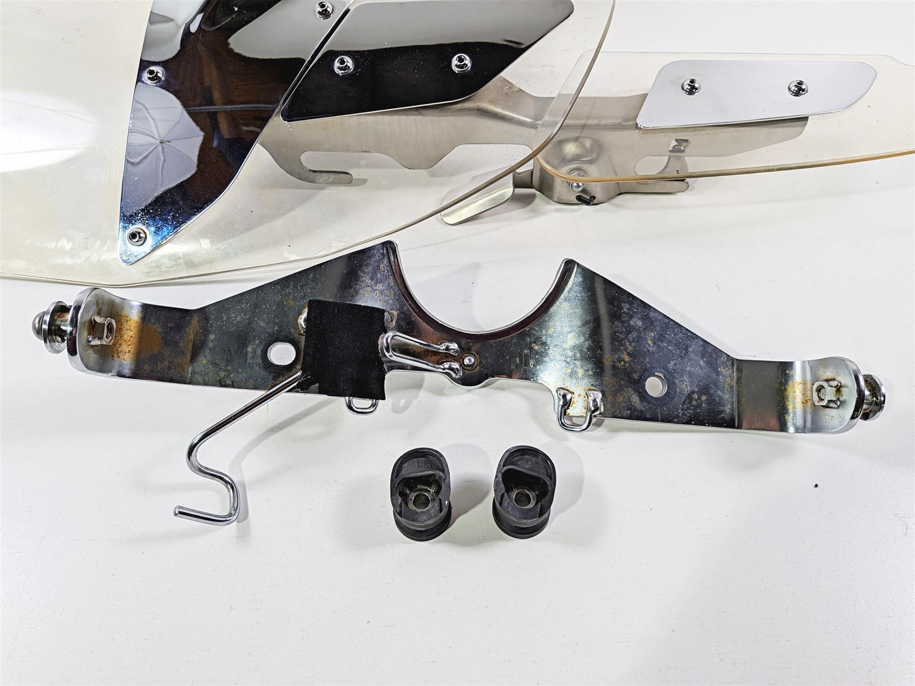 2006 Yamaha XVZ1300 Royal Star Windshield Wind Shield Screen 1D6-2837U-00-00 {{ shop.shopifyCountryName }} - Mototech271