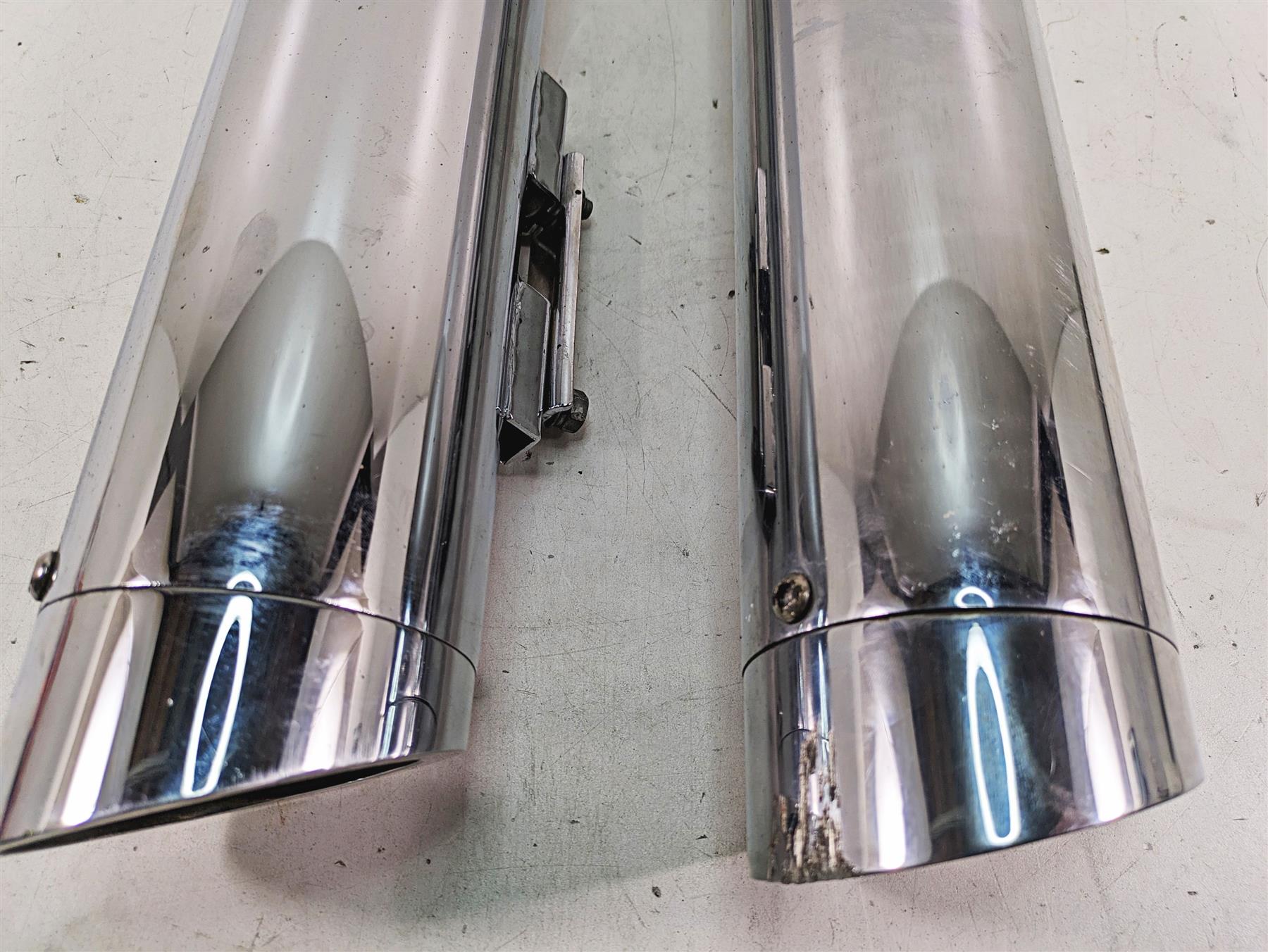 2010 Harley Touring FLHTCU Electra Glide Power House 4" Slip-On Mufflers 97122 {{ shop.shopifyCountryName }} - Mototech271