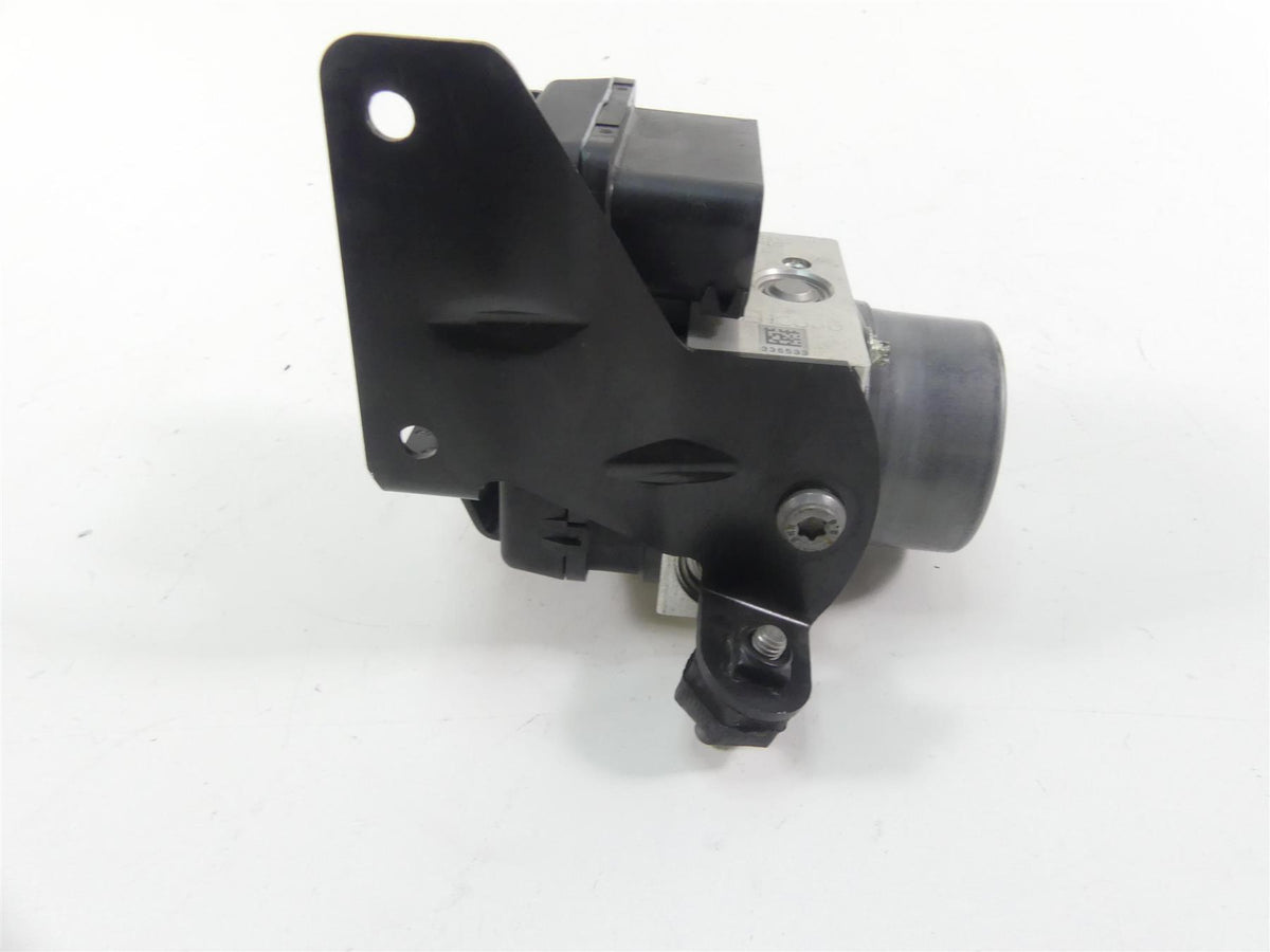 2016 BMW R nineT R9T K21 Abs Brake Pump Pressure Module Unit 8555767 {{ shop.shopifyCountryName }} - Mototech271