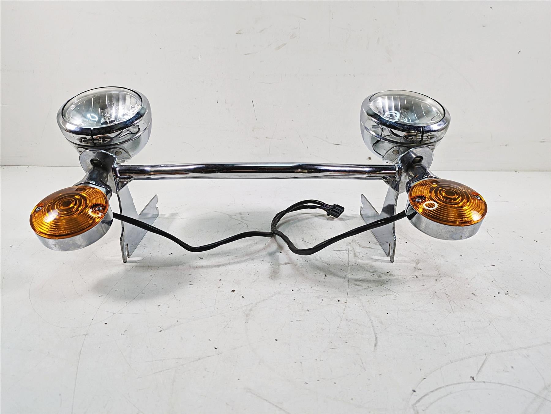 2011 Harley Touring FLHR Road King Front Spotlight Blinker Bar 68712-94A {{ shop.shopifyCountryName }} - Mototech271