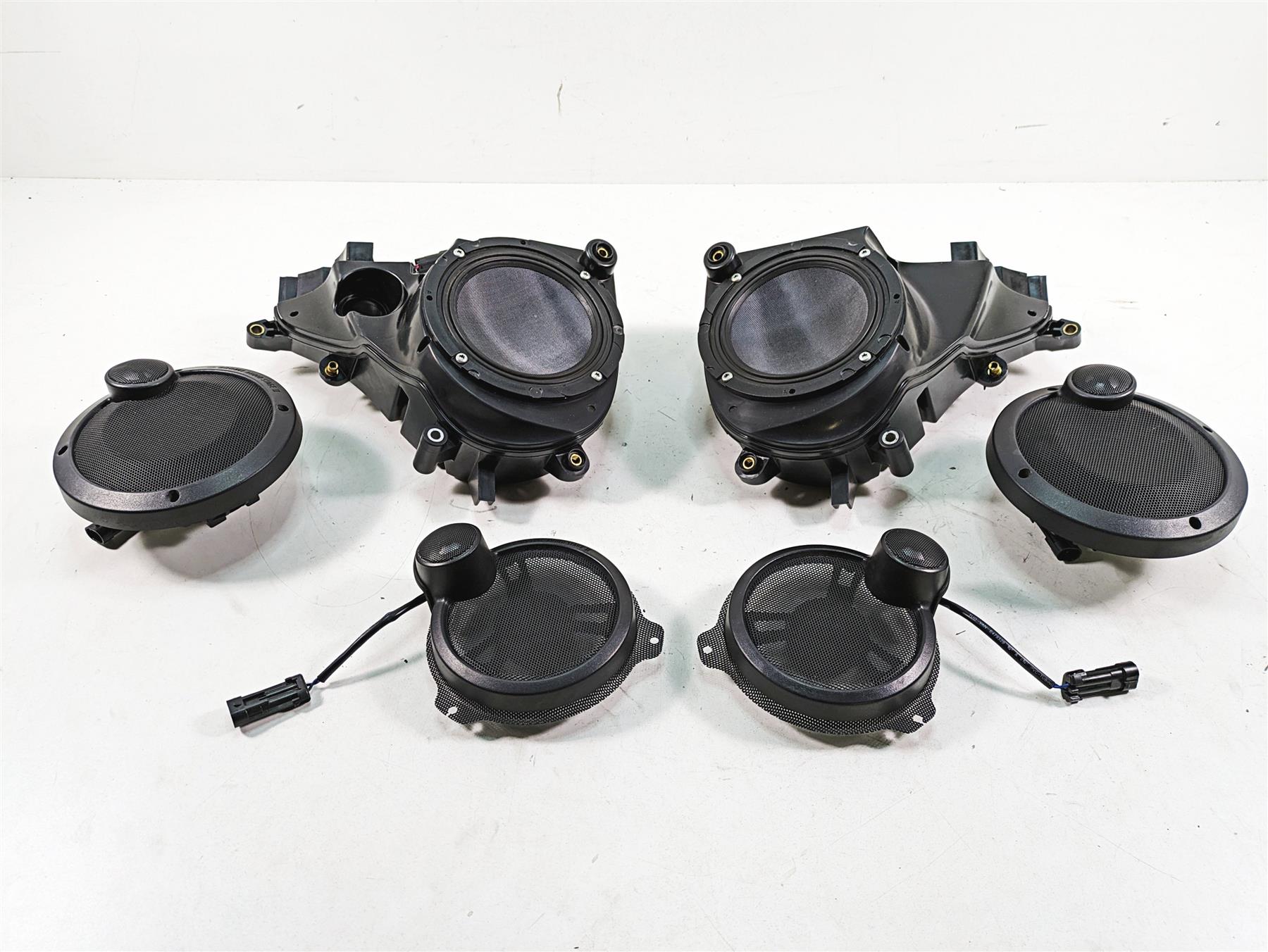 2018 Harley Touring FLHXSE CVO Street Glide Boom! Audio Speaker Set 76000886 {{ shop.shopifyCountryName }} - Mototech271