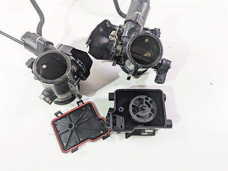 2018 BMW R nineT Urban GS K33 Throttle Body & Junction Set 13547705239 {{ shop.shopifyCountryName }} - Mototech271