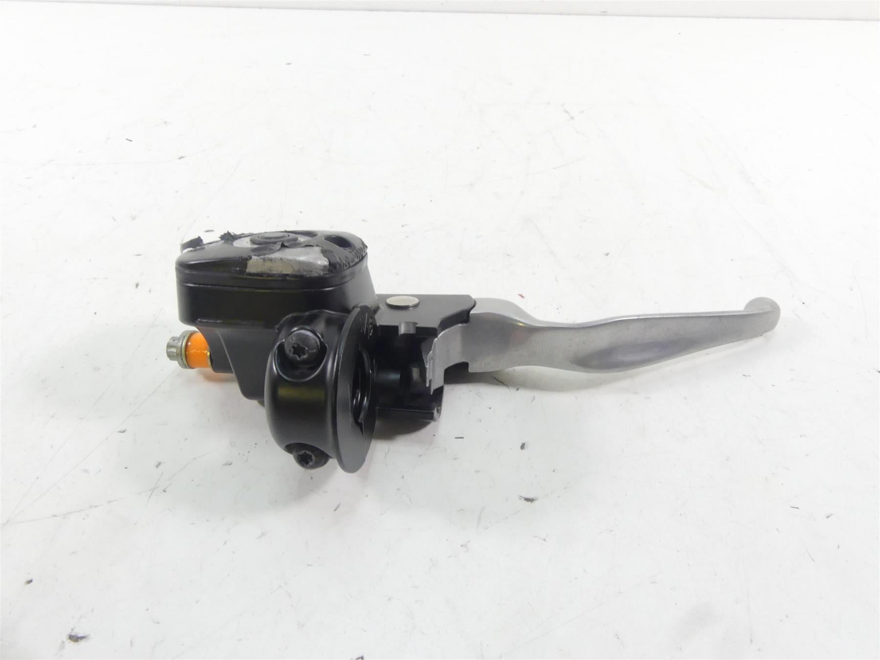 2009 Harley FXDF Dyna Fat Bob Front Brake Master Cylinder 11/16 45170-08F {{ shop.shopifyCountryName }} - Mototech271