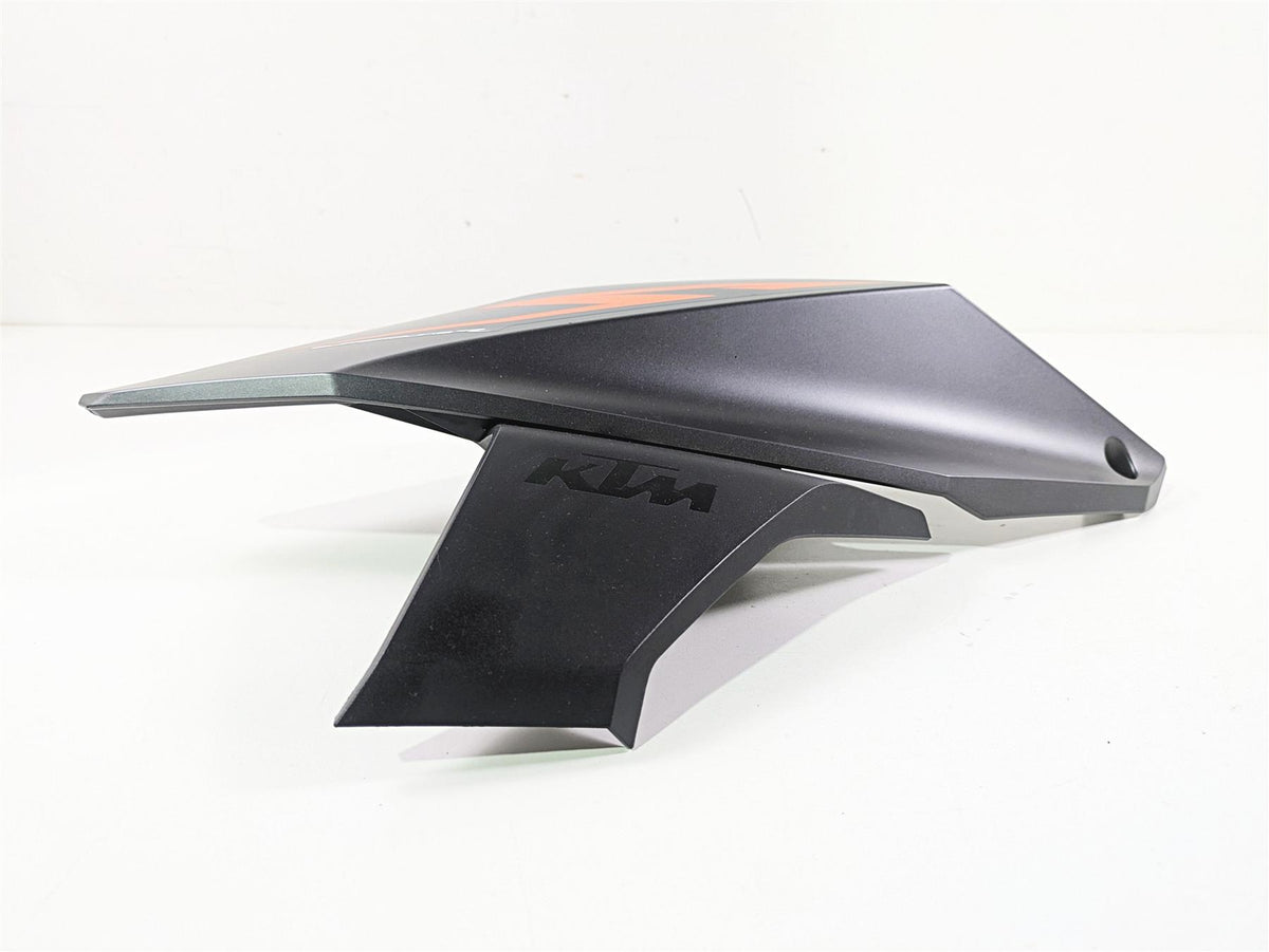 2018 KTM 1290 Super Duke R Left Tank Main Cover Fairing 61608050000KCA {{ shop.shopifyCountryName }} - Mototech271