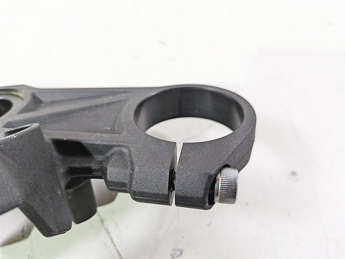 2024 Kawasaki ZX6R ZX636 Ninja Upper Triple Tree Steering Clamp 44039-0181 {{ shop.shopifyCountryName }} - Mototech271