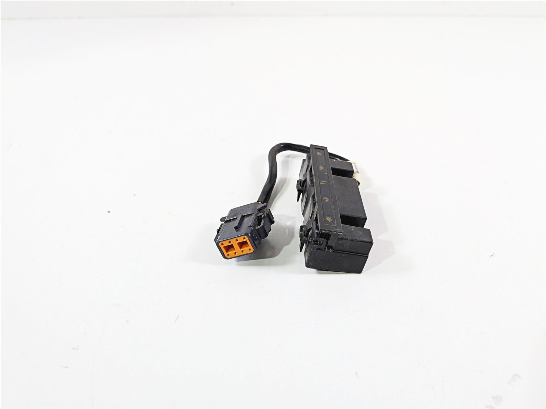 2001 Harley FLHRCI Road King Instrument Indicator Lights 68113-99C {{ shop.shopifyCountryName }} - Mototech271
