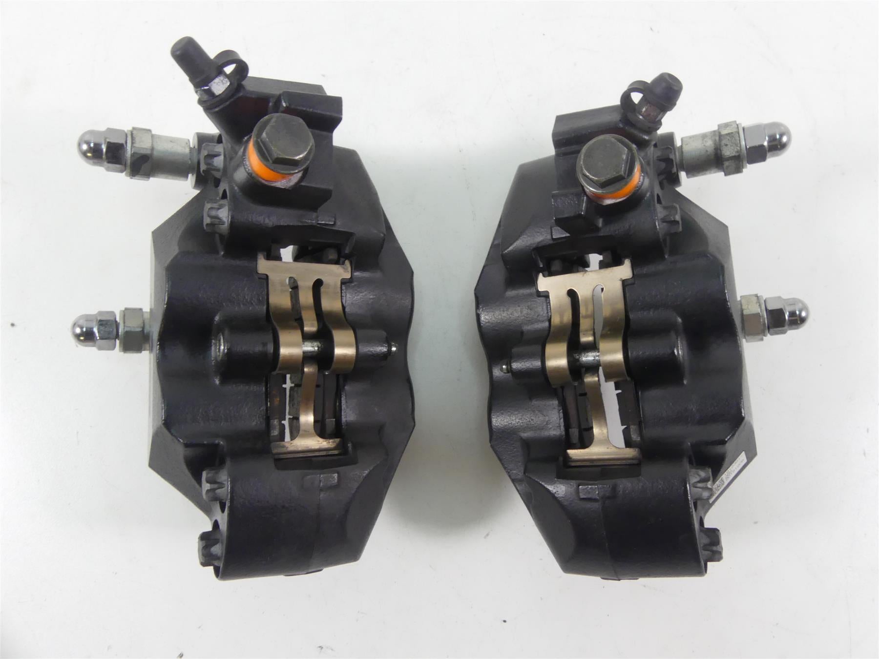 2016 Indian Chieftain Dark Horse Front Brake Caliper Set 1912390 1912391 {{ shop.shopifyCountryName }} - Mototech271