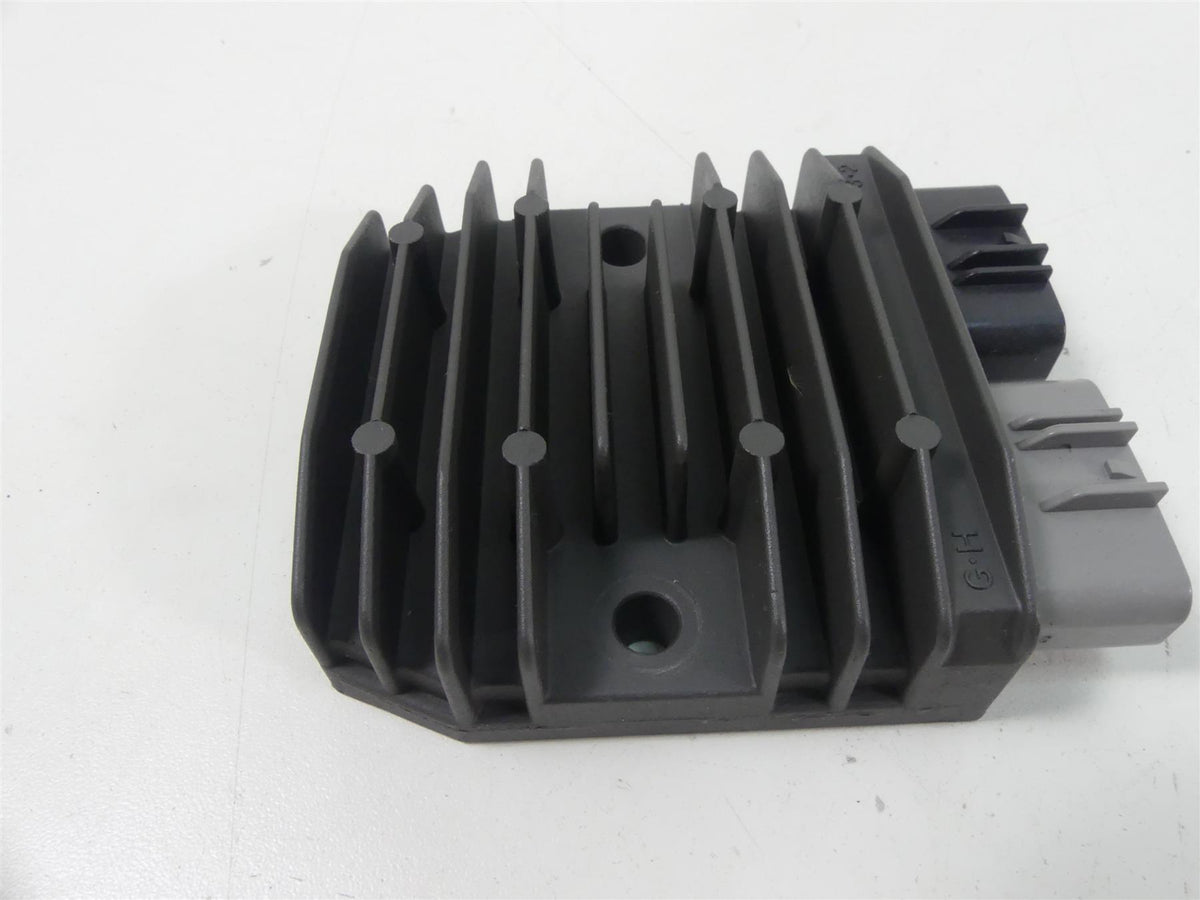 2019 Indian Motorcycle Co. FTR1200 Rectifier Voltage Regulator SH775BA 4012941 {{ shop.shopifyCountryName }} - Mototech271