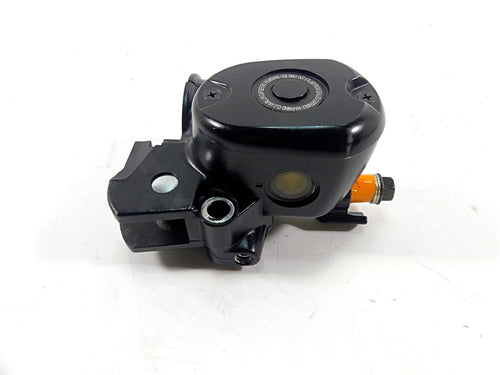 2005 Harley Sportster XL1200 C Front Brake Master Cylinder 1/2