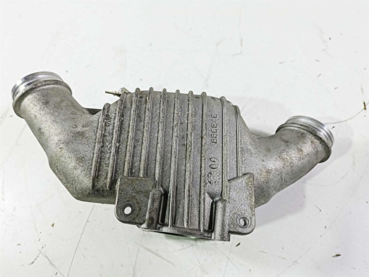 2014 Moto Guzzi California 1400 Touring Intake & Pipe Manifold 2A000030 {{ shop.shopifyCountryName }} - Mototech271