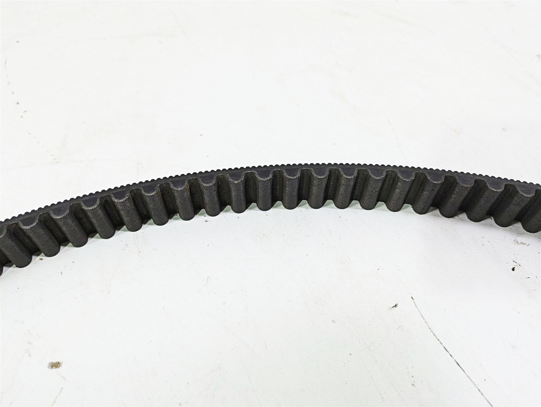2009 Harley FXCWC Softail Rocker Main Drive Belt 133T 1" 40058-07 {{ shop.shopifyCountryName }} - Mototech271