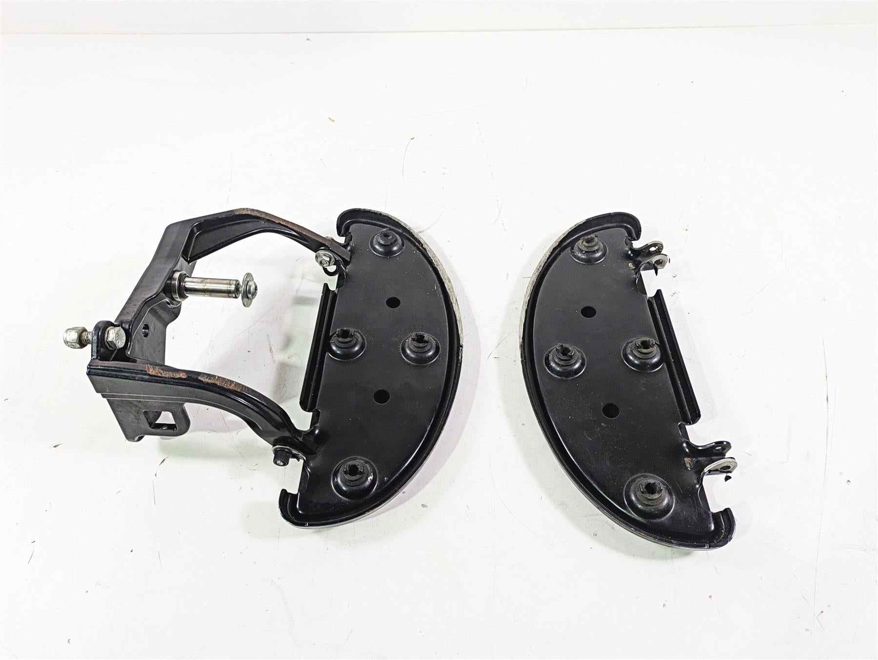 2008 Harley FLSTSB Cross Bones Left Right Floor Board & Mount Set 50600026 {{ shop.shopifyCountryName }} - Mototech271