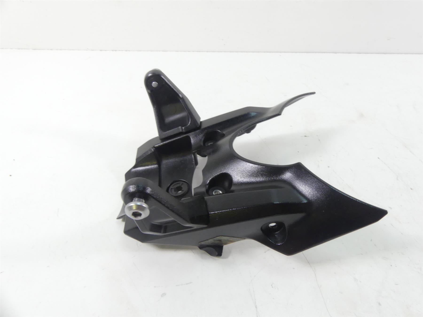 2013 Yamaha VMX17 V-Max 1700 Gauge Headlight Holder Crown Cover 2S3-23437-00-00 {{ shop.shopifyCountryName }} - Mototech271