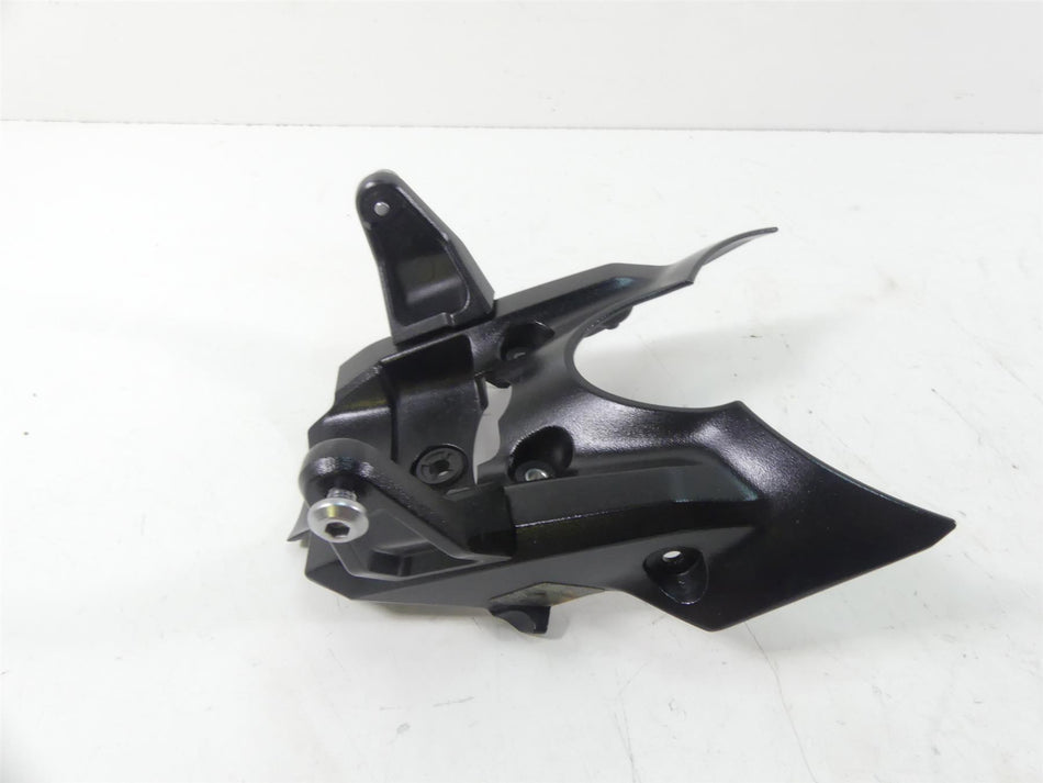 2013 Yamaha VMX17 V-Max 1700 Gauge Headlight Holder Crown Cover 2S3-23437-00-00 {{ shop.shopifyCountryName }} - Mototech271