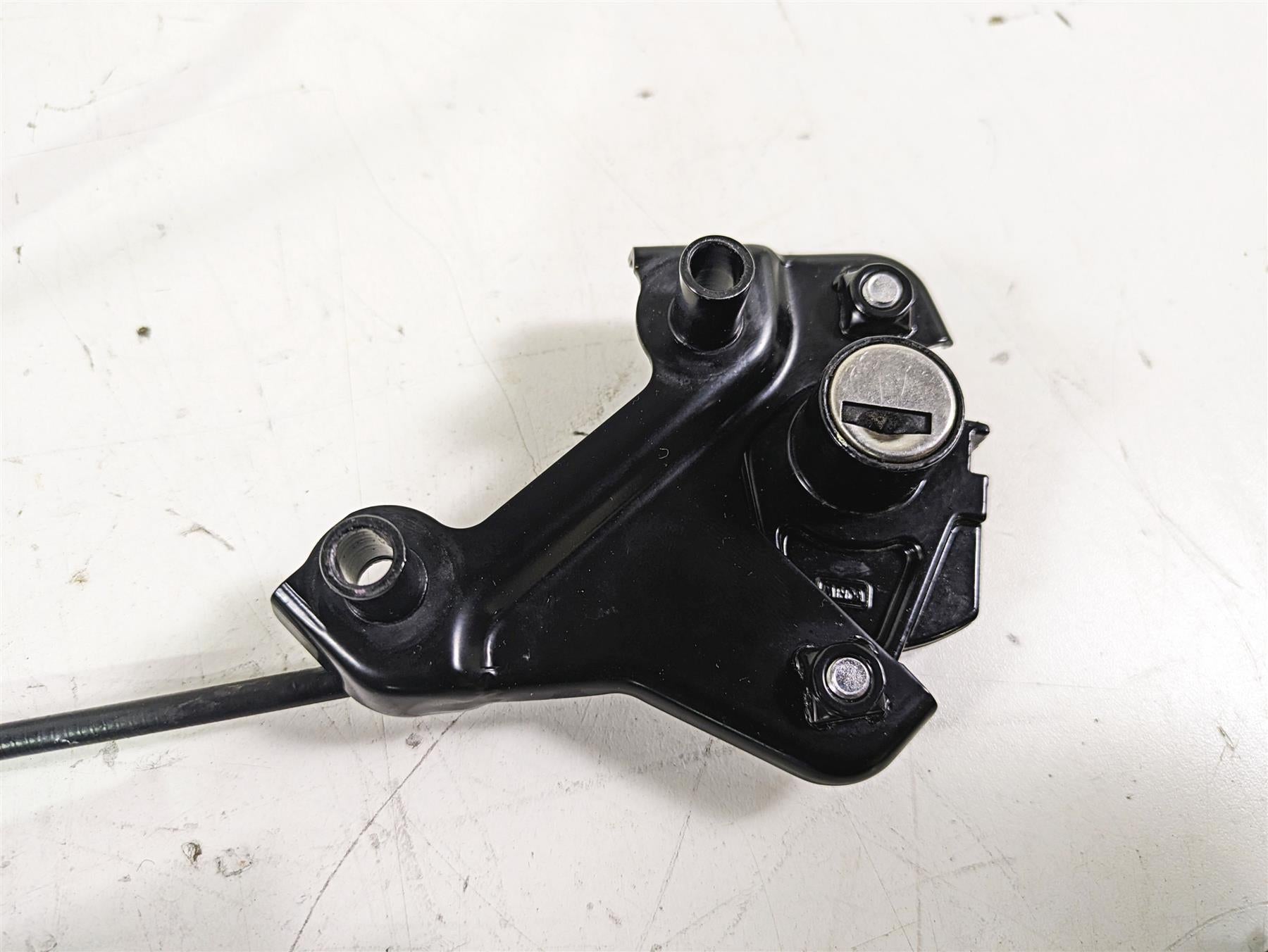 2023 Triumph Street Triple 765 RS Cdi Ignition Switch Key Set - Read T1290306 {{ shop.shopifyCountryName }} - Mototech271
