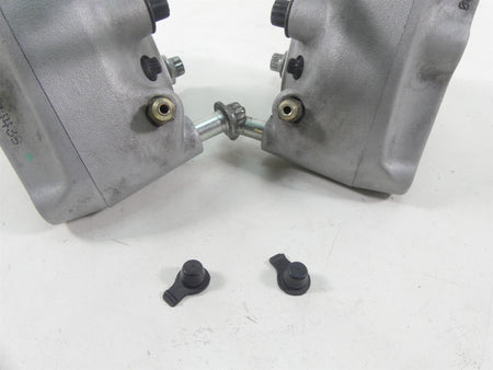 2004 Harley FLHTC SE CVO Electra Glide Front Brake Caliper Set 44381-99 44382-99 {{ shop.shopifyCountryName }} - Mototech271