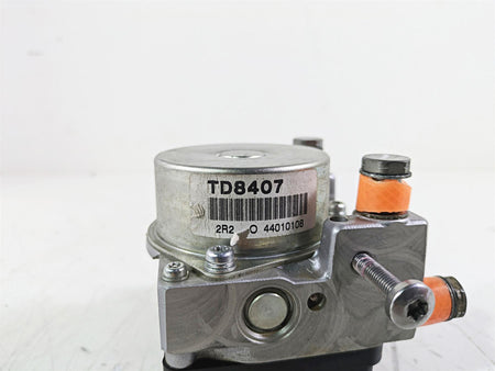 2015 Triumph Tiger Explorer XC Abs Brake Pump Unit Module T2026501 {{ shop.shopifyCountryName }} - Mototech271