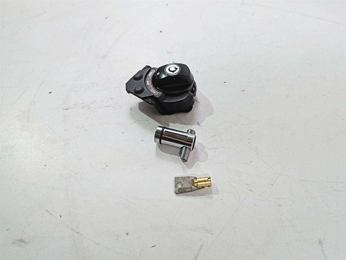 2013 Harley VRSCF Muscle Rod Ignition Switch Key Lock Set 70020-05 {{ shop.shopifyCountryName }} - Mototech271