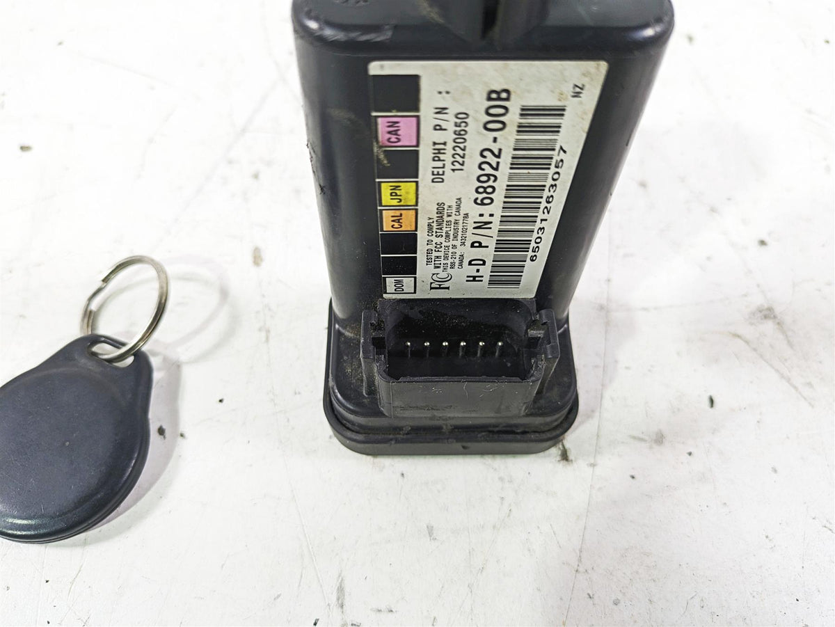 2003 Harley Touring FLHTCUI 100TH E-Glide Tssm Security Module & Fob 68922-00B {{ shop.shopifyCountryName }} - Mototech271
