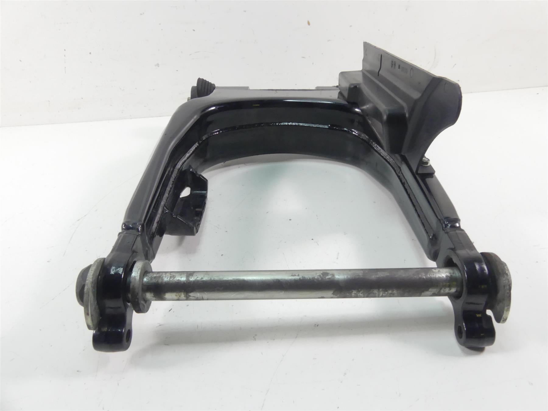 2012 Harley Touring FLHTK Electra Glide Swingarm Swing Arm Axle 47549-09A {{ shop.shopifyCountryName }} - Mototech271