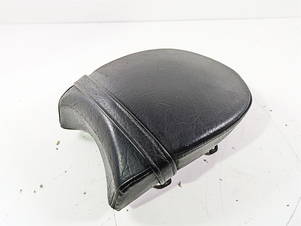 2004 Victory Kingpin Rear Passenger Pillion Seat Saddle + Mount 2683257 {{ shop.shopifyCountryName }} - Mototech271