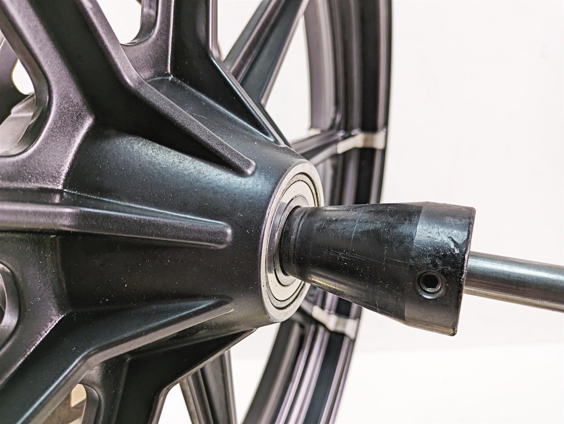 2019 Harley XL883N Sportster Iron Front Wheel Rim 9 Spoke 19x2.15 43300394 {{ shop.shopifyCountryName }} - Mototech271