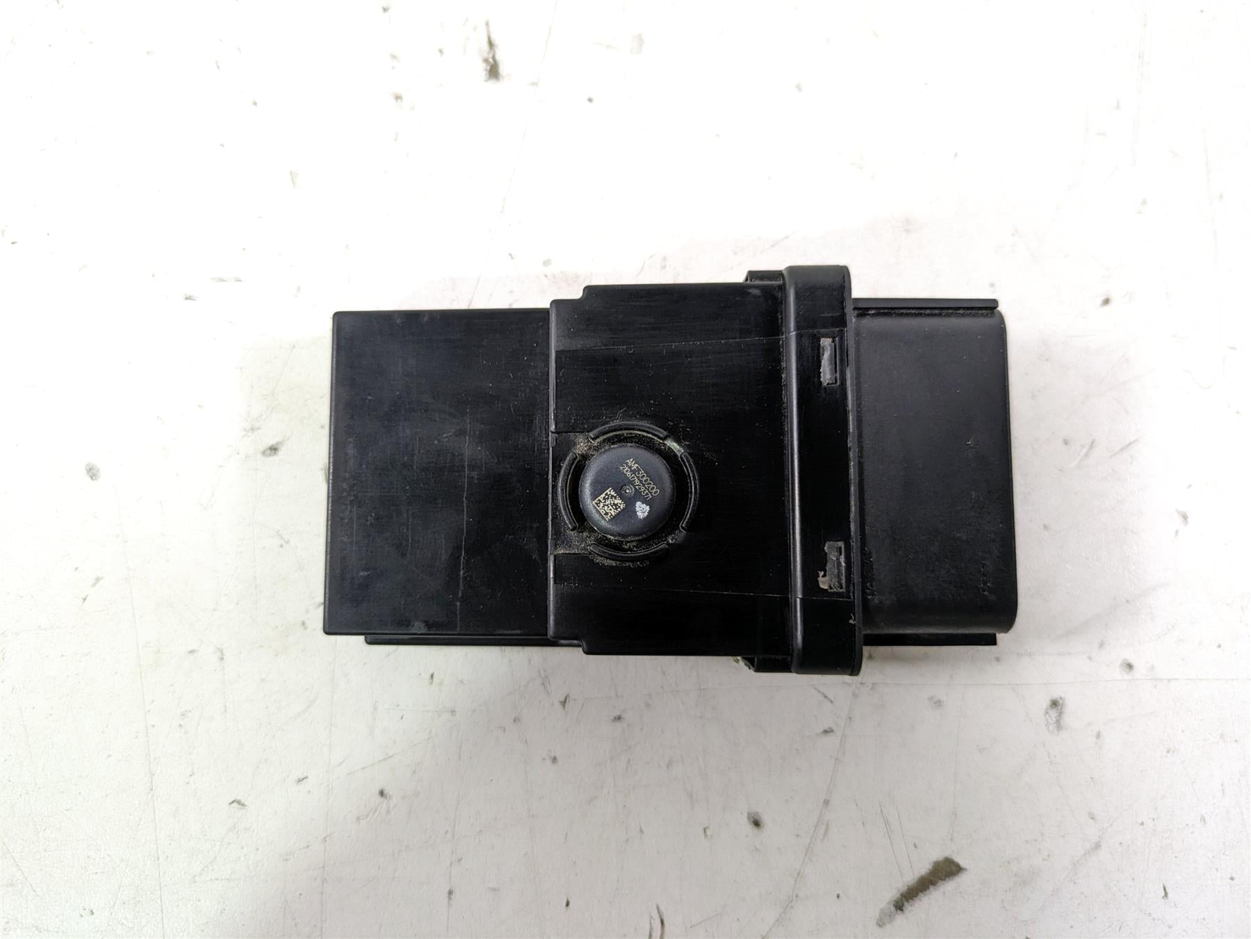 2022 BMW R1250 RT K052 Basic Module Unit Light Lamp 61357108182 {{ shop.shopifyCountryName }} - Mototech271