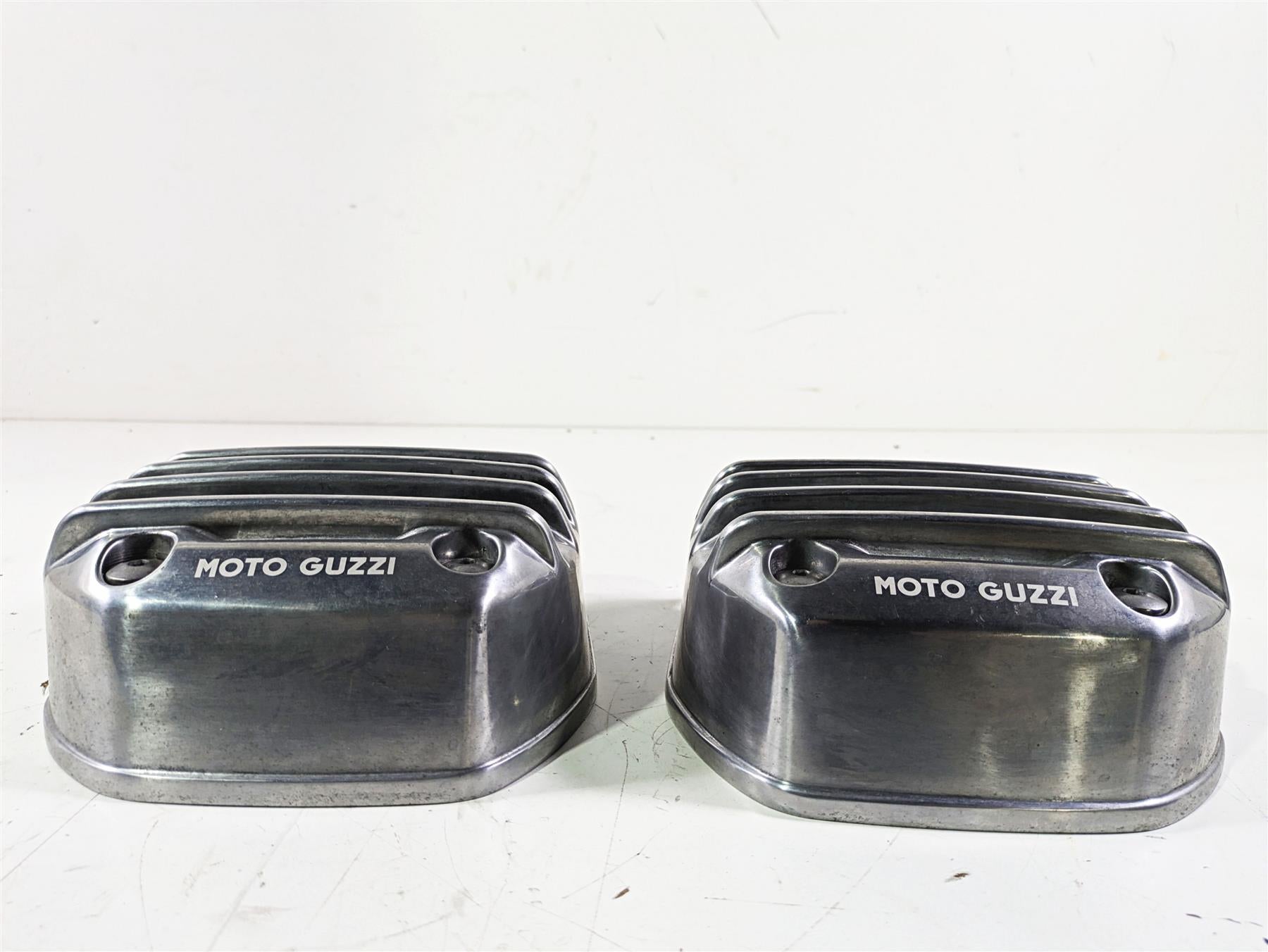 2014 Moto Guzzi California 1400 Touring Left Right Engine Valve Covers 887814 {{ shop.shopifyCountryName }} - Mototech271