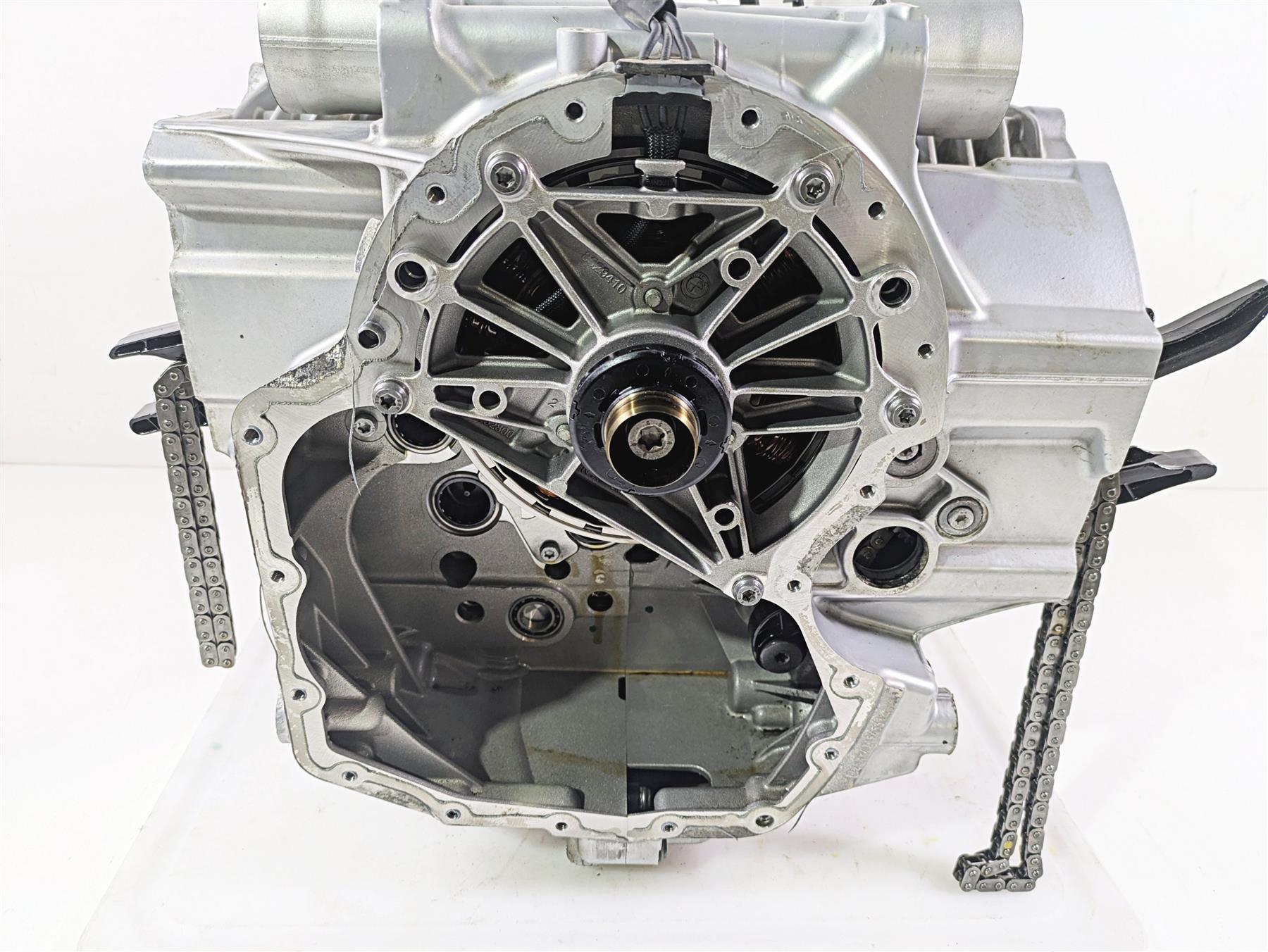 2016 BMW R1200RT K52 Engine Bottom End Crank Shaft Case FOR PARTS 11008554887 {{ shop.shopifyCountryName }} - Mototech271
