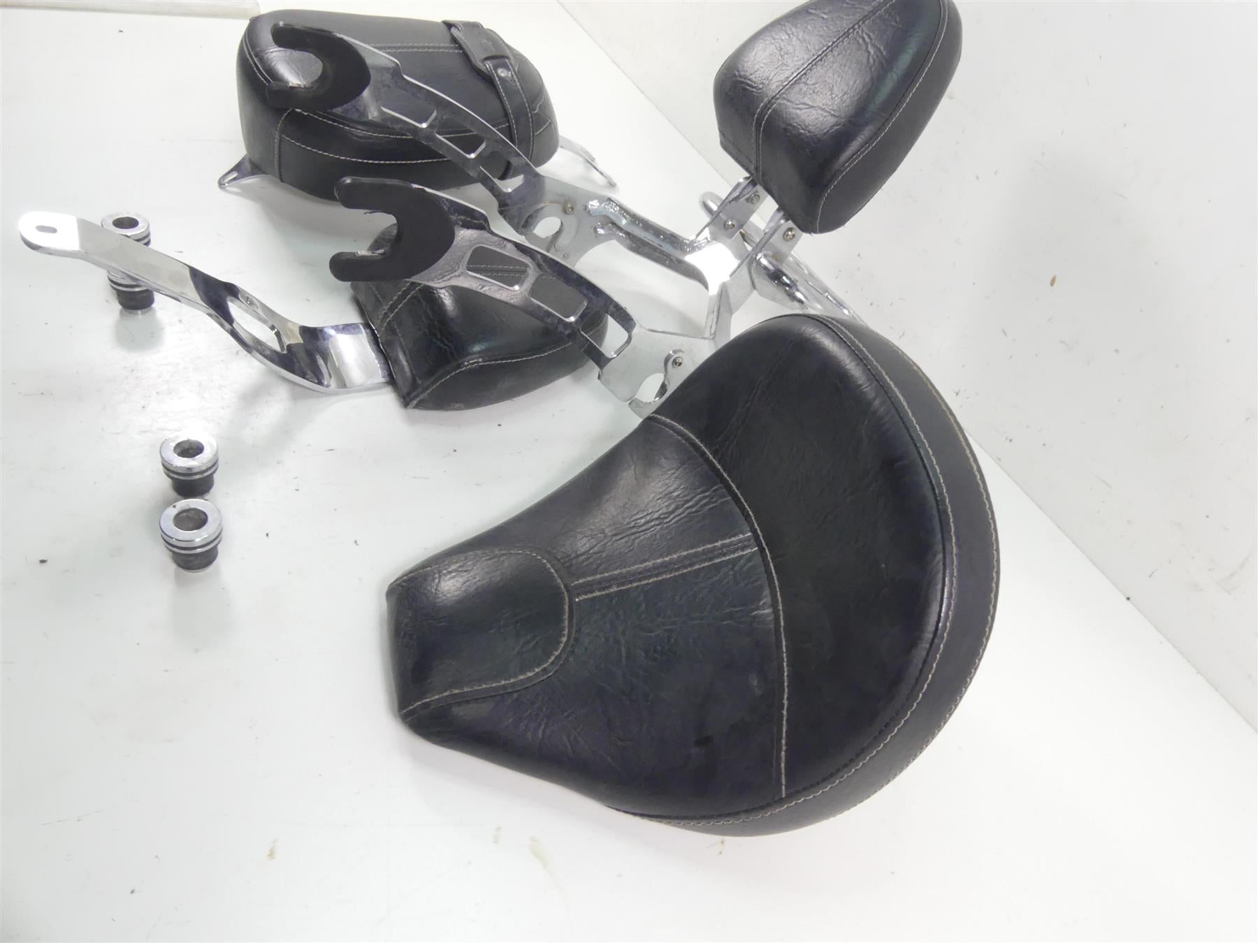 2018 Indian Scout Sixty Front Rear Seat Saddle Backrest Sissy Bar Set 7185076 {{ shop.shopifyCountryName }} - Mototech271