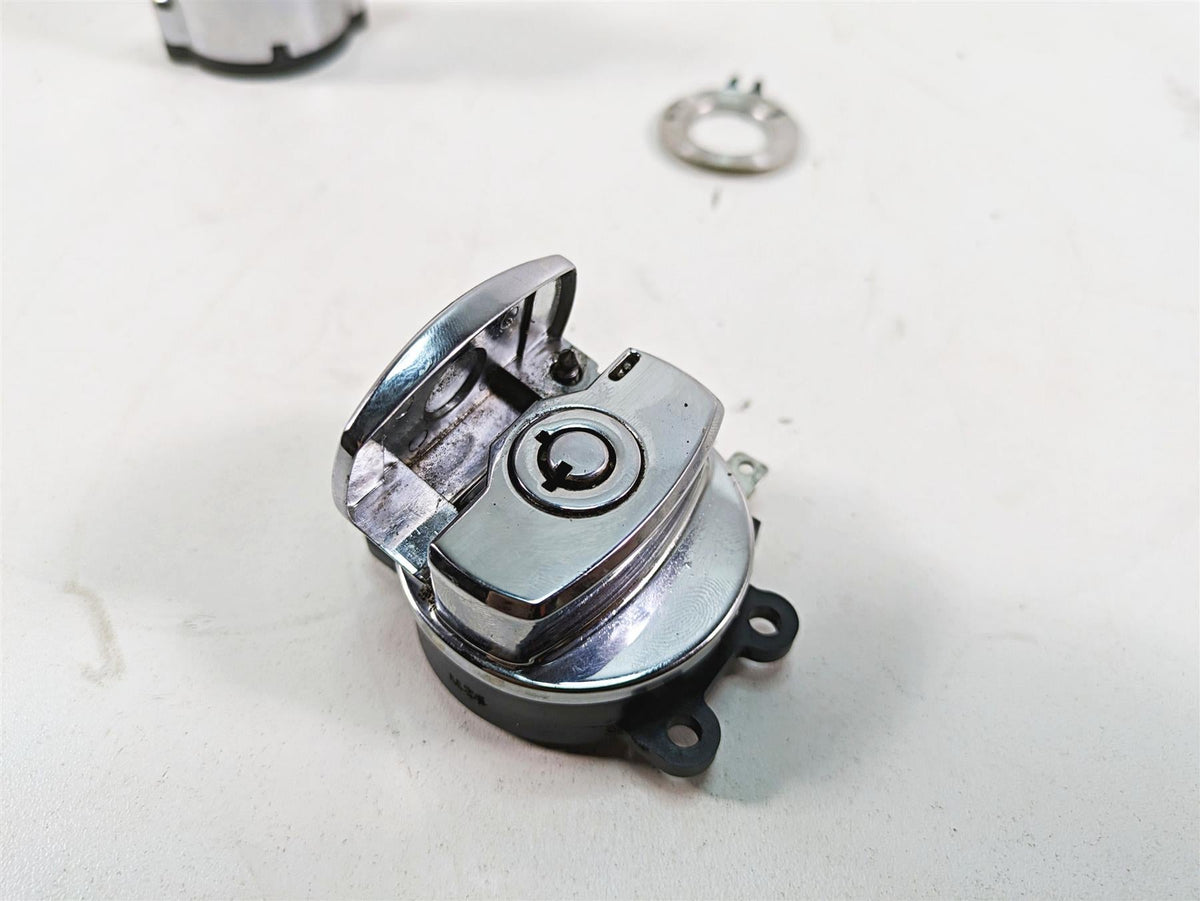 2009 Harley FXDF Dyna Fat Bob Ignition Switch Steering Lock Set 71430-06B {{ shop.shopifyCountryName }} - Mototech271