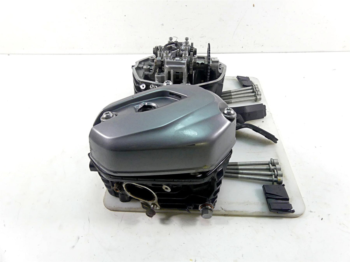 2015 BMW R1200GS GSW K50 Cylinderhead Cylinder Head Set - Read 11128394926 {{ shop.shopifyCountryName }} - Mototech271