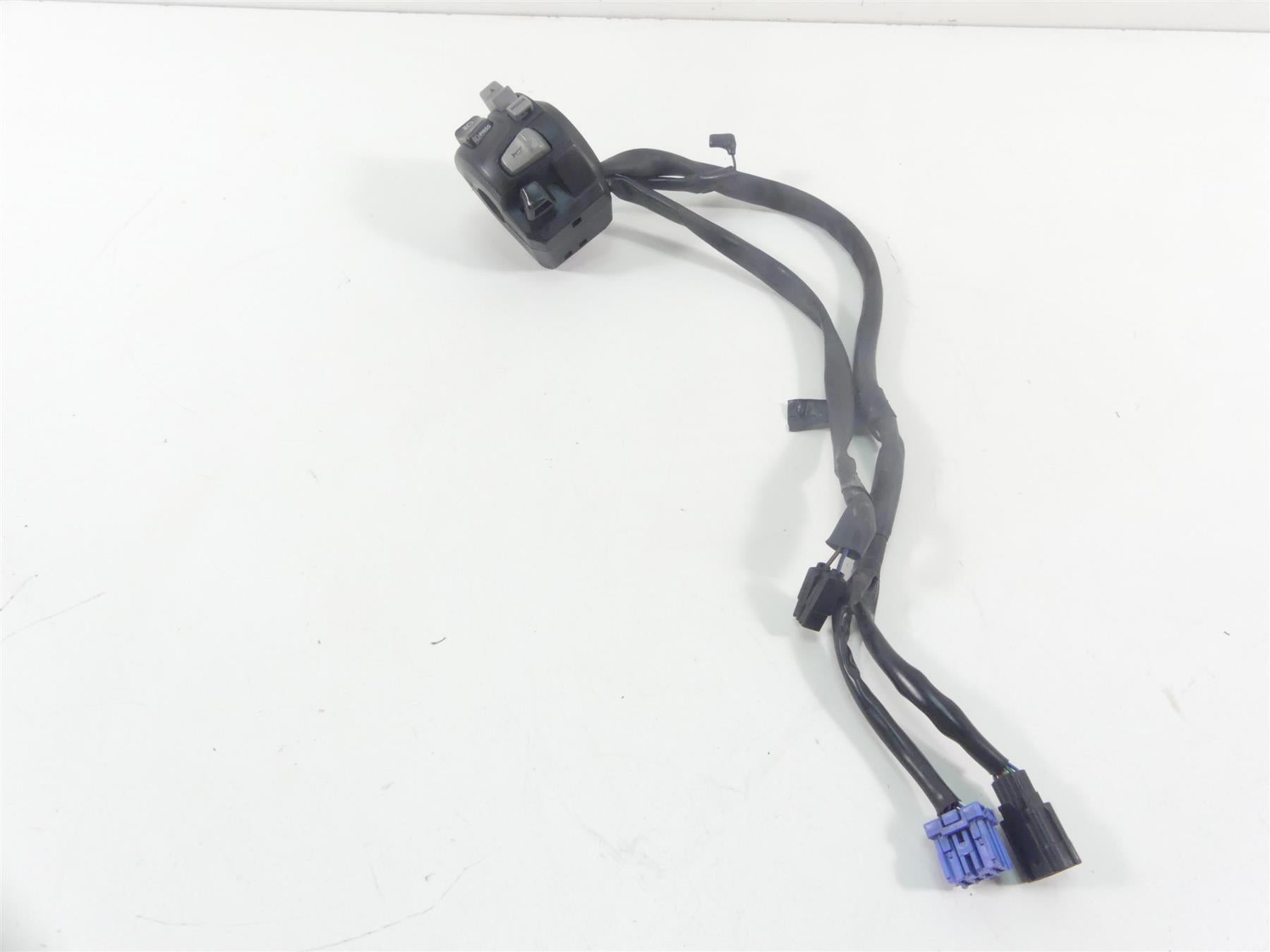 2018 Honda CBR1000 RR SC77 Left Hand Blinker Lights Control Switch 35200-MKF-D42 {{ shop.shopifyCountryName }} - Mototech271