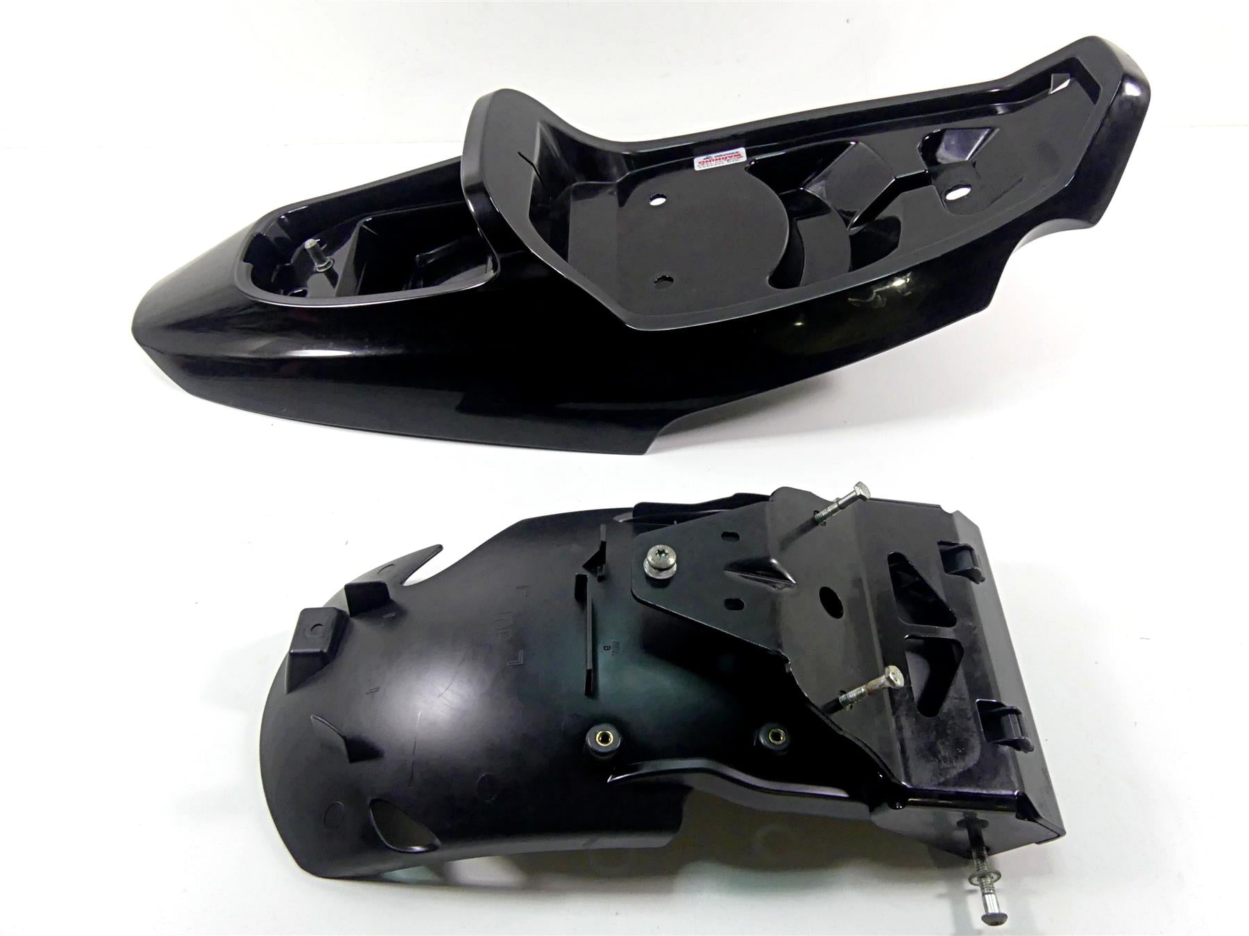2009 Harley XR1200 Sportster Rear Seat Tail Fairing & Inner Fender Set 59901-08 {{ shop.shopifyCountryName }} - Mototech271