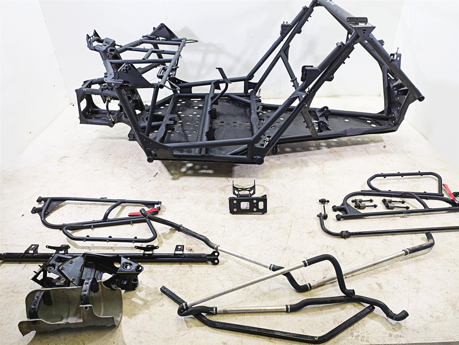 2023 Can Am Maverick X3 XMR Turbo RR Main Frame Chassis - Damage 715009098 {{ shop.shopifyCountryName }} - Mototech271