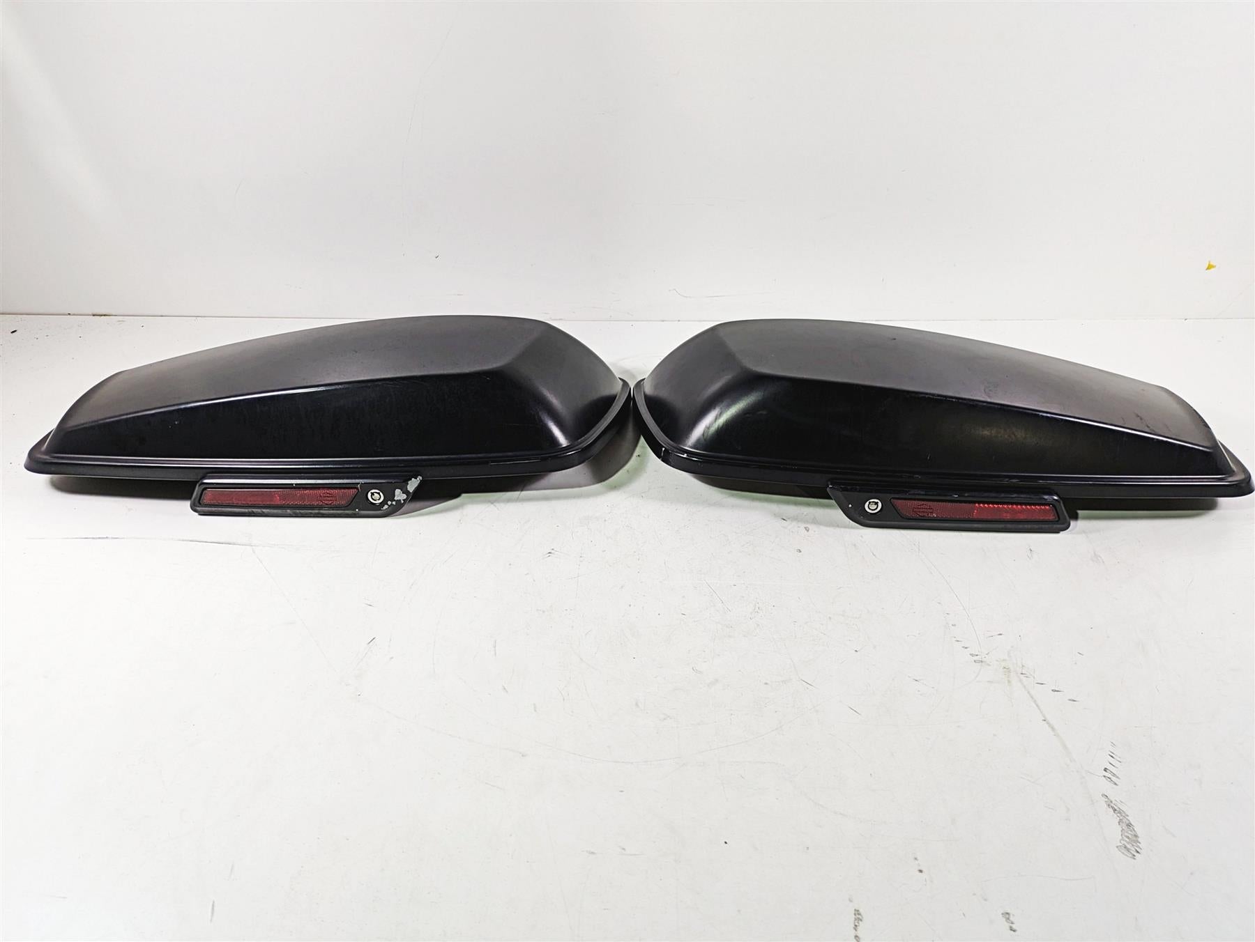2017 Harley Touring FLTRXS Road Glide Left Right Saddlebag Lid Set Key 90200411 {{ shop.shopifyCountryName }} - Mototech271