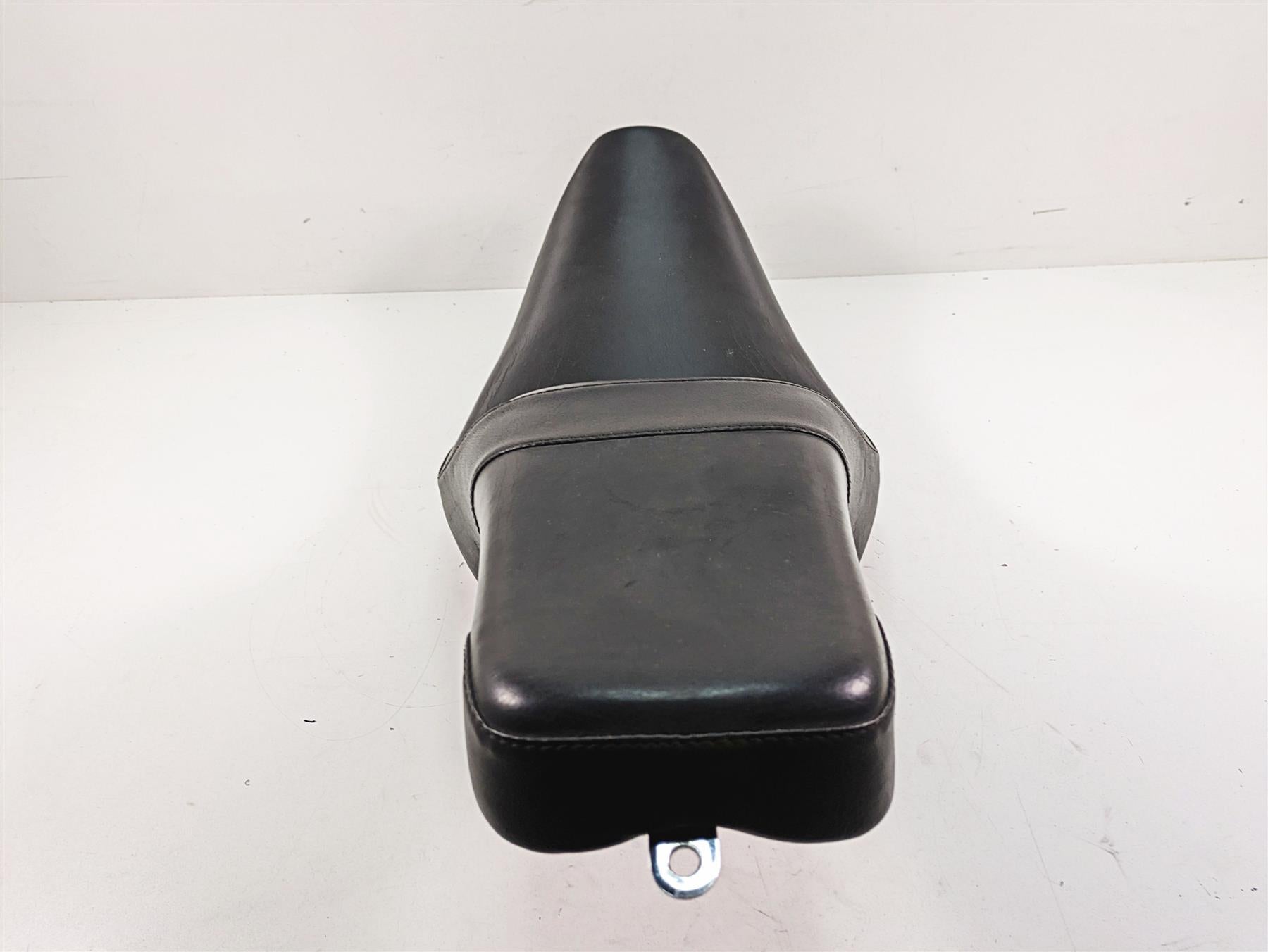 2011 Harley Touring FLTRU Road Glide Duo Driver Drop Seat Saddle Softail? {{ shop.shopifyCountryName }} - Mototech271