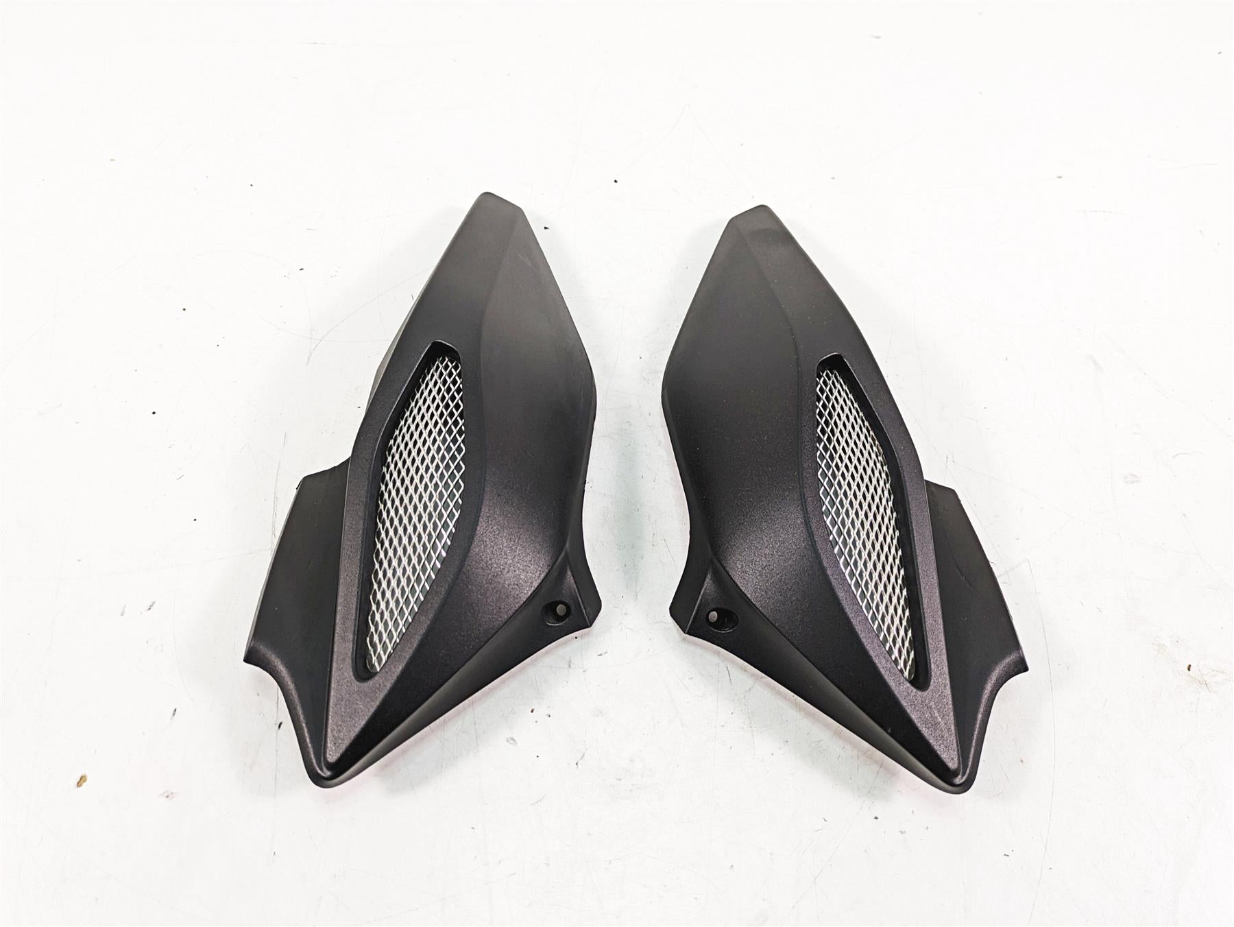 2017 Mv Agusta Dragster 800 Front Air Intake Cover Fairing Scoop Set B6316 B637 {{ shop.shopifyCountryName }} - Mototech271