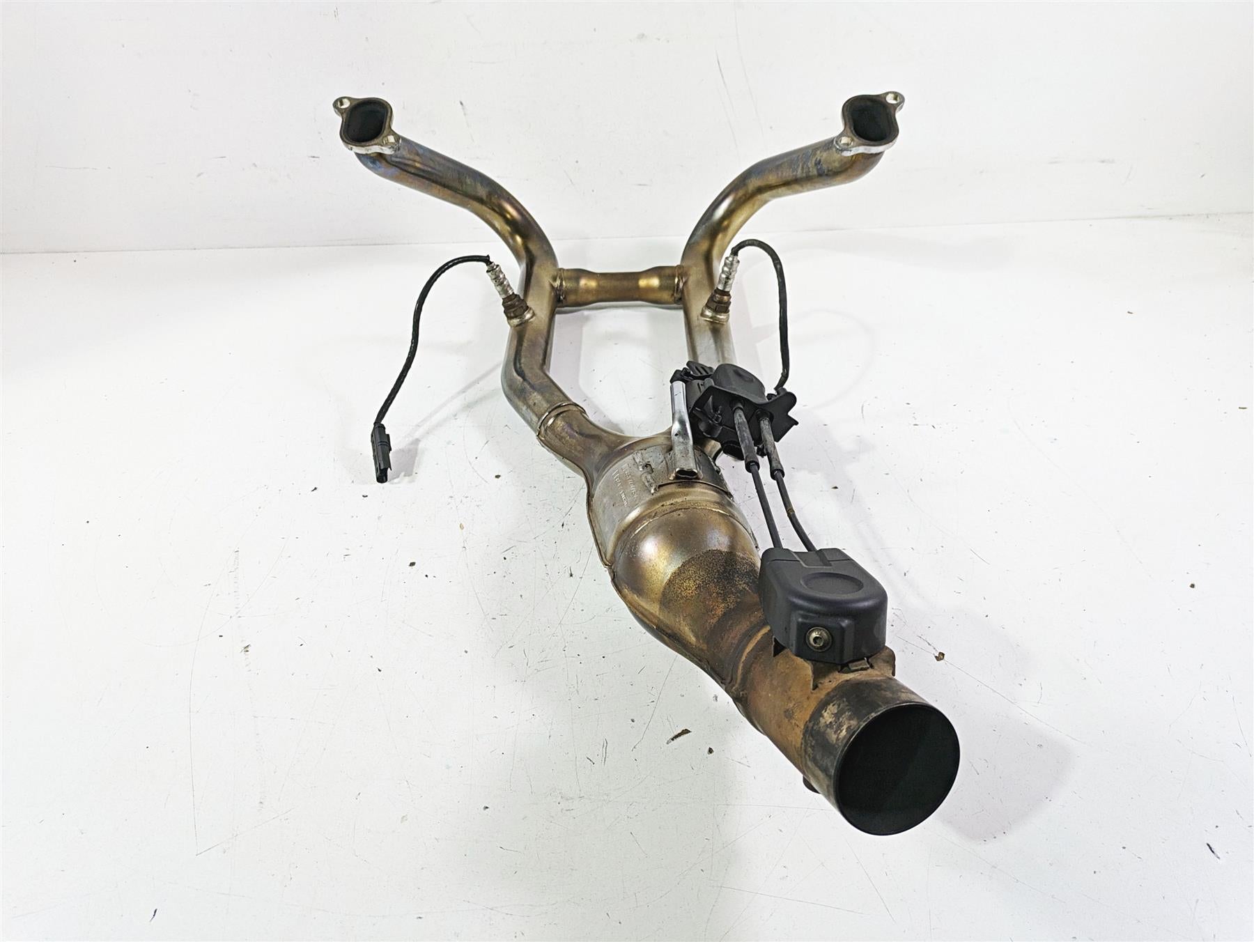 2014 BMW R1200 RT RTW K52 Oem Exhaust Header Manifold Pipe & Servo 18517712008 {{ shop.shopifyCountryName }} - Mototech271