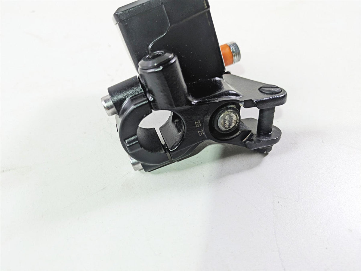 2024 Triumph Street Triple 765 R Nissin Front Brake Master Cylinder 5/8 T2025940 {{ shop.shopifyCountryName }} - Mototech271