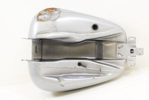 2012 Harley Touring FLHTC Electra Glide DENTED Fuel Gas Petrol Tank 61360-10BJN | Mototech271