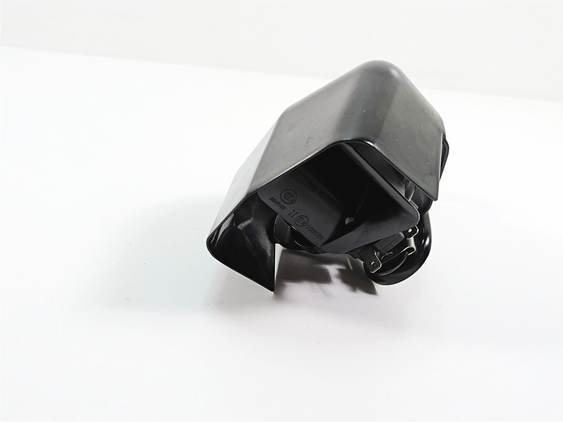 2013 Harley Touring FLHX Street Glide Horn & Black Cover 61300478A {{ shop.shopifyCountryName }} - Mototech271