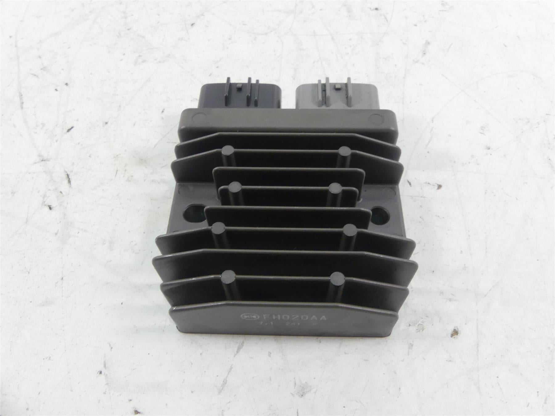 2017 Ducati 939 S Supersport Rectifier Voltage Regulator FH020AA 54040301B {{ shop.shopifyCountryName }} - Mototech271