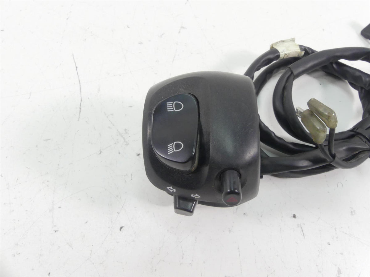 2008 Yamaha FZ1 Fazer Left Hand Blinker Light Control Switch 3C3-83972-00-00 {{ shop.shopifyCountryName }} - Mototech271