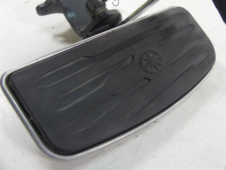 2002 Yamaha XVS1100 V-Star Right Footboard + Brake Pedal Set 5KS-27420-00-00 {{ shop.shopifyCountryName }} - Mototech271