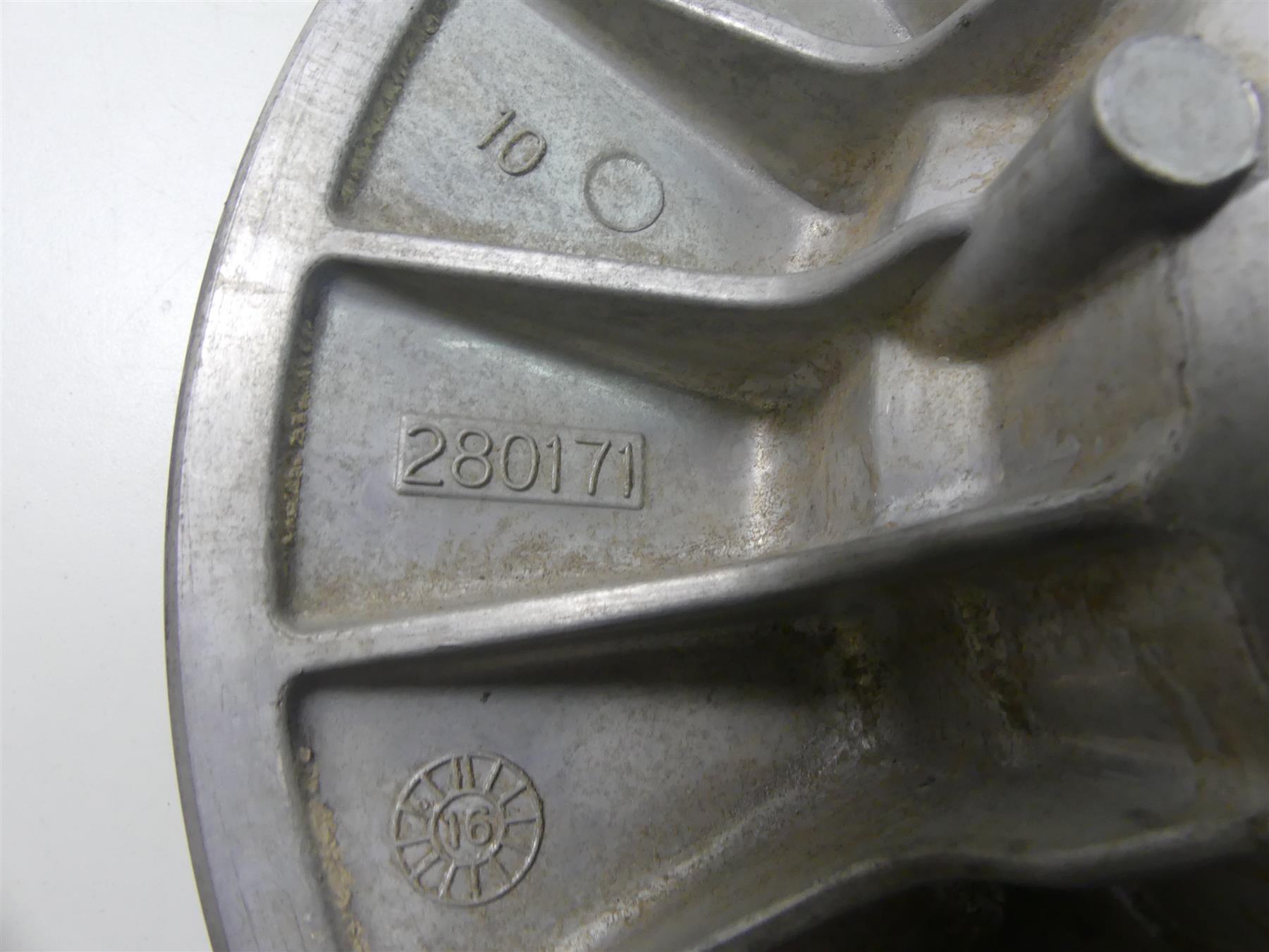 2020 Can-Am Commander 1000R XT Secondary Driven Drive Clutch 718mi 420280188 {{ shop.shopifyCountryName }} - Mototech271