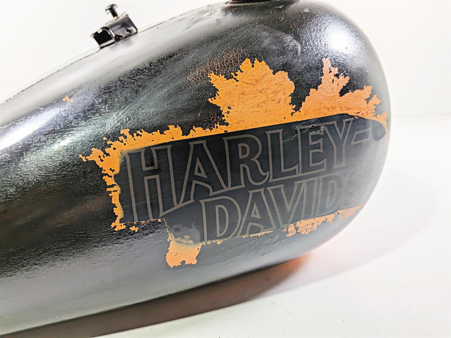 2022 Harley Softail FXLRST Low Rider Fuel Gas Petrol Tank -No Dents But 61000858 {{ shop.shopifyCountryName }} - Mototech271